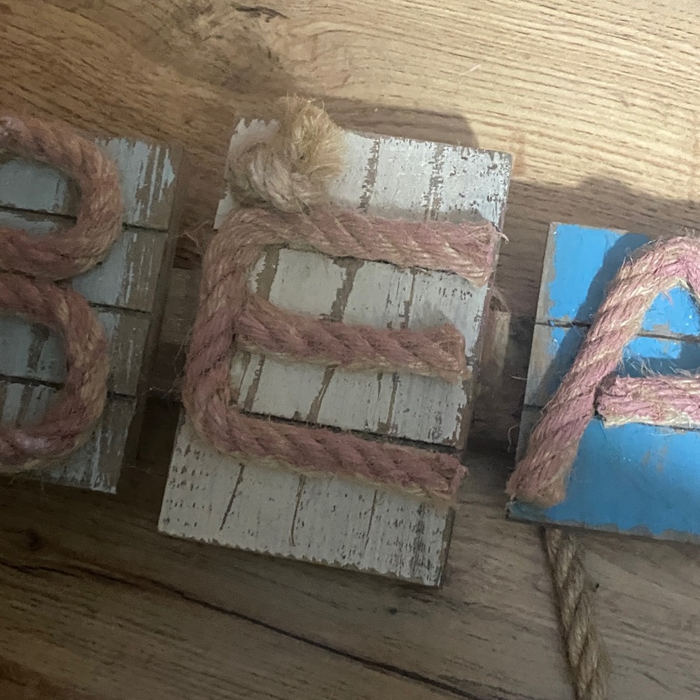 Rustic Beach Rope Wall Decor - Picture 3 of 4